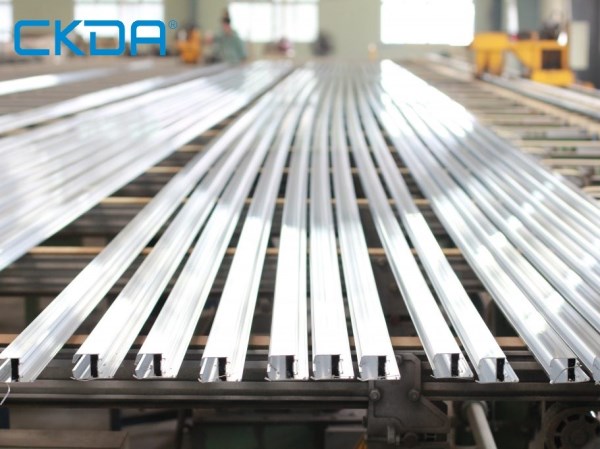 Thanh nhôm định hình - Công Ty Cổ Phần Cơ Khí Đông Anh Licogi